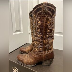 Women’s Ariat Cowboy boots